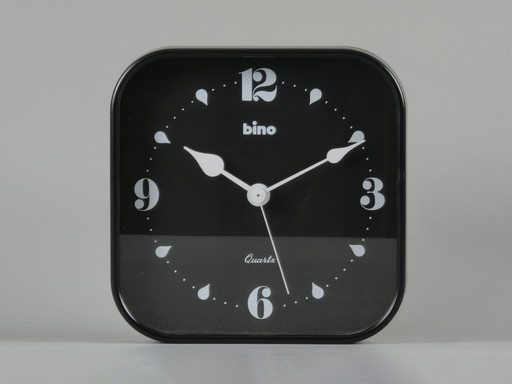 1986 Vintage BINO / LORENZ Quartz Black & White Plastic Wall Clock - Vintage Italian Modernist Home Decor.