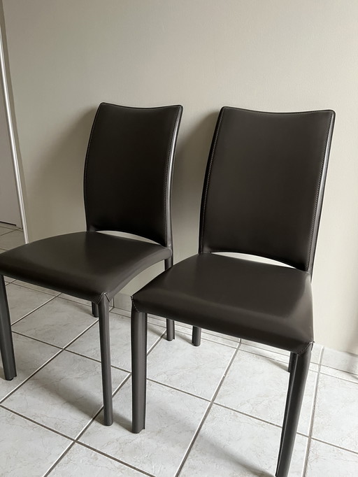 6 chaises de salle à manger en cuir Ligne Roset