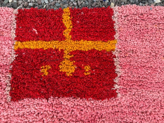 Image 1 of Magnificent handcrafted rug 200cm x 300cm