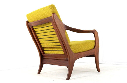 La poltrona Ster Nijnsel vintage appena rivestita