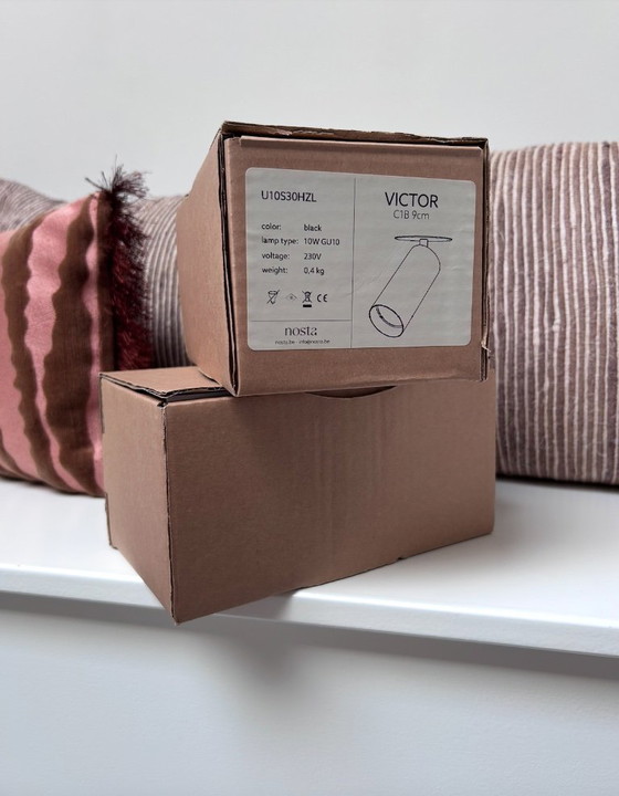 New 2x Surface-mounted spotlight, Victor Nosta – Ceiling lights, Metal (photo 4 of 5)