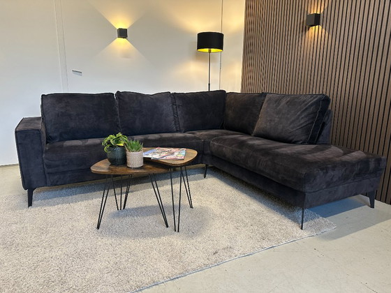 Image 1 of Divano angolare in velluto nero 250x210 cm