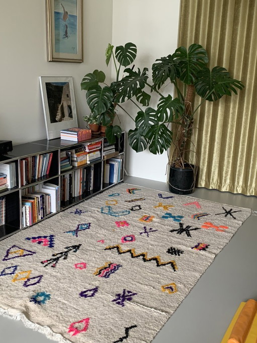 Alfombra bereber colorida - 250x147cm