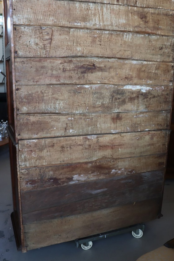 Image 1 of Raro armario antiguo en madera de álamo, Italia Mediados del siglo XVIII