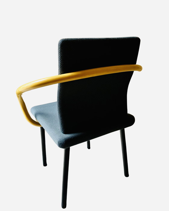 Image 1 of 4x Mandarin stoel van Ettore Sottsass voor Knoll, 1986 - Blauwe stof, armleuningen in bamboelook