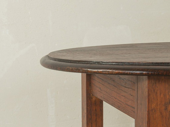 Image 1 of Wonderful side table in Jacobean style from the 1920s