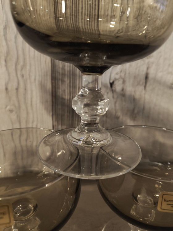 Image 1 of 5 bicchieri vintage con stelo in vetro trasparente fumé, Luminarc, Verrerie d'Arques Francia, anni '70
