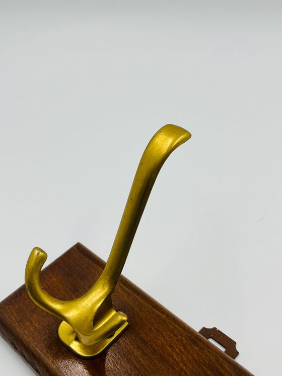 Appendiabiti da parete Mid-Century in ottone e legno, Marrone (foto 7 di 9)