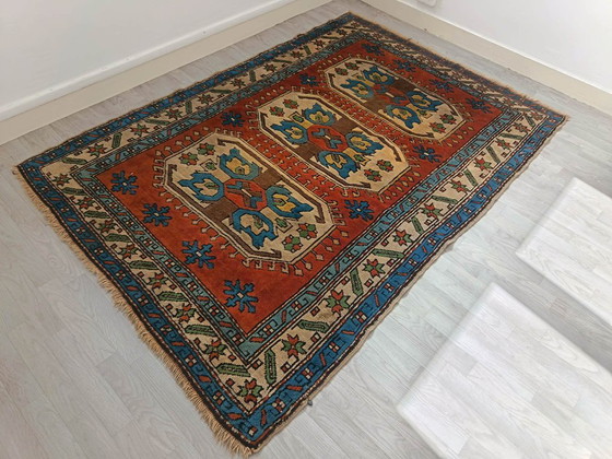 Image 1 of Tappeto Kars fatto a mano