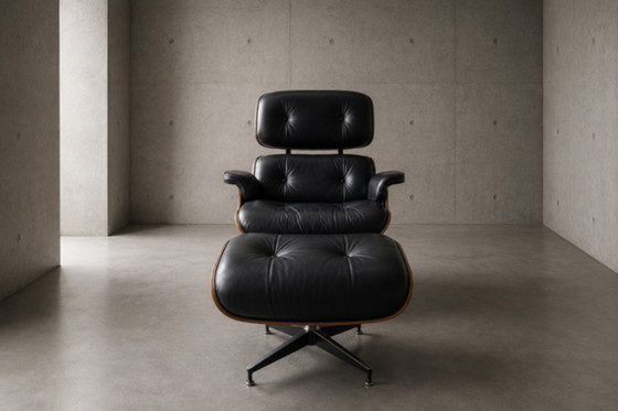 Charles Eames Lounge Chair e Ottoman 670/671 in pelle nera, Herman Miller, Poltrone, Nero (foto 5 di 11)