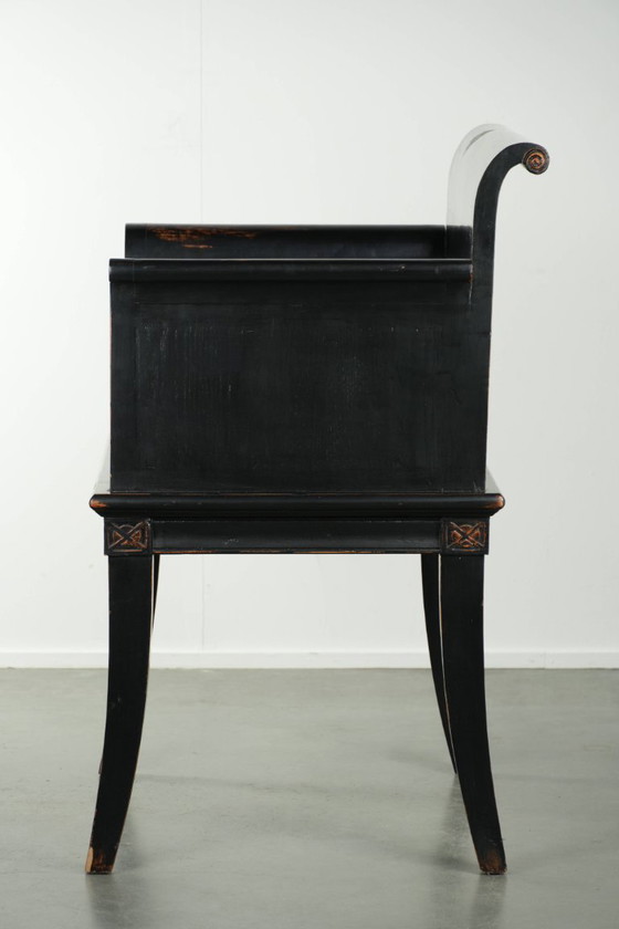 Charakteristischer und eleganter schwarzer Holzstuhl/Beistellstuhl aus dem 20. Jahrhundert im asiatischen (photo 5 of 14)