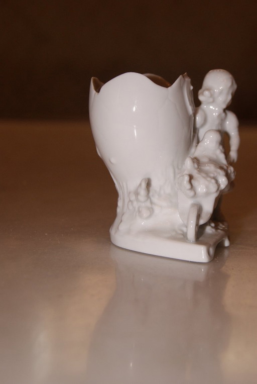 Statuetta bambina Royal Family