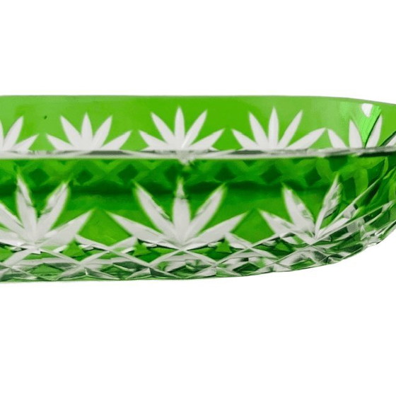 Image 1 of Ciotola in cristallo tagliato vintage verde smeraldo, anni '60