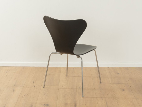 Image 1 of 2x Arne Jacobsen 3107 Esszimmerstühle, Fritz Hansen