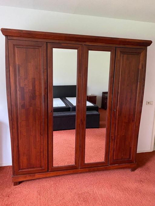Bedroom furniture, dressing table, 2 bedside tables and wardrobe