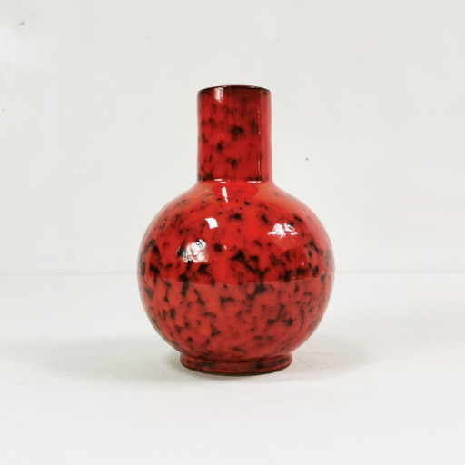 Modernist ceramic vase, Italy, 1960s.