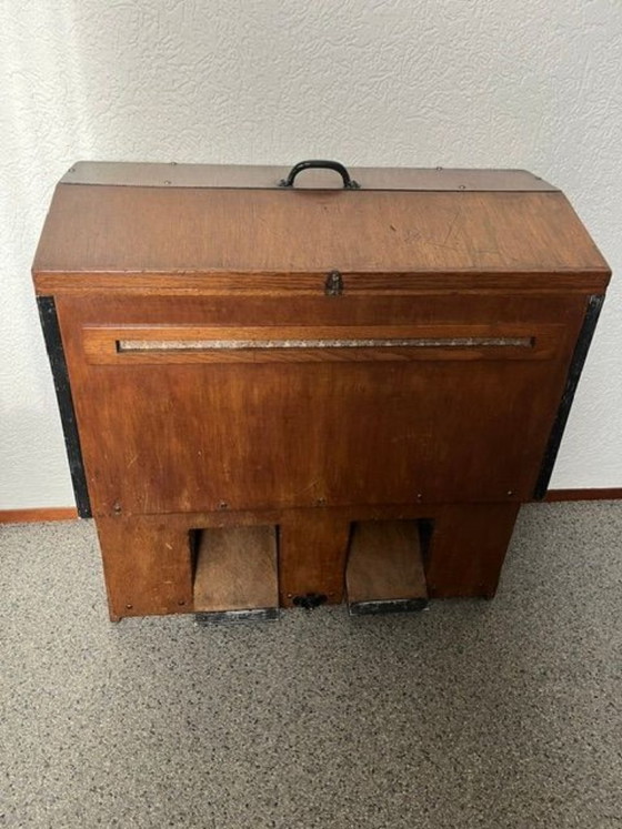 Image 1 of petit orgue ancien (pliable pour le transport)