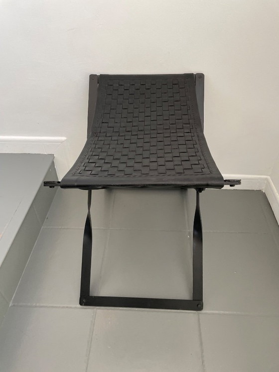 Image 1 of Tabouret haut pliant / taburette en métal et cuir tressé