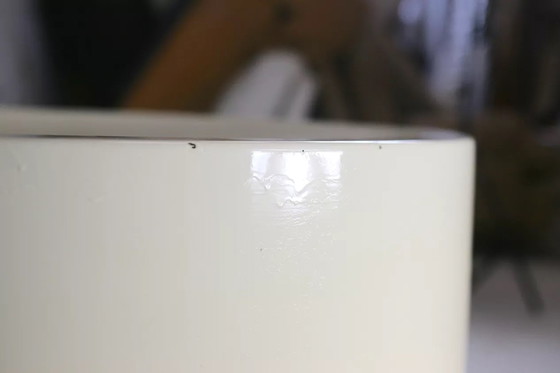 Image 1 of Fioriera cilindrica in fibra di vetro laccata