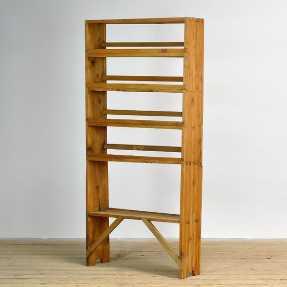 Armario abierto de pino, circa 1930. – Wood (photo 9 of 10)