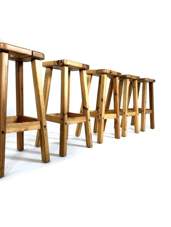 Image 1 of 6x grenenhouten barkruk, stijl Olof Ottelin ‘50