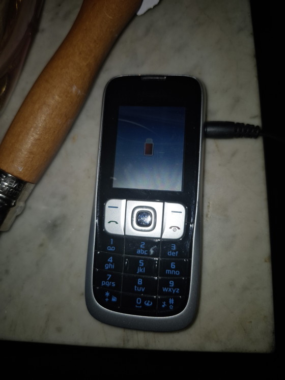 Nokia 2630 Samsung A7 – Geschenke, Metal, Plastic (photo 5 of 6)
