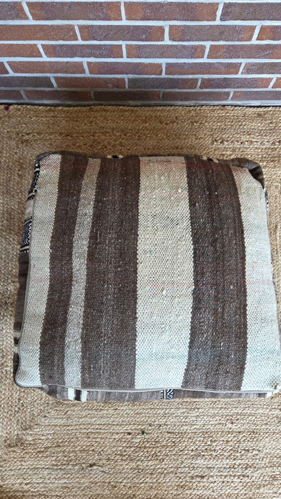 Pouf berbère Kelim vintage – Poufs & repose-pieds, Wool (photo 5 of 6)