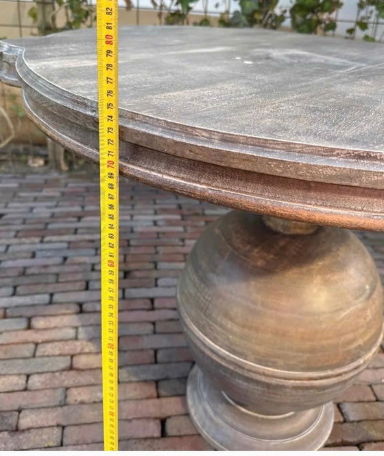 Image 1 of Classic oval table with ball base
