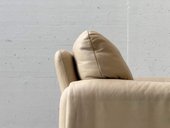 Image 1 of Vintage beige leren tweezitsbank, Zwitserland, jaren 80