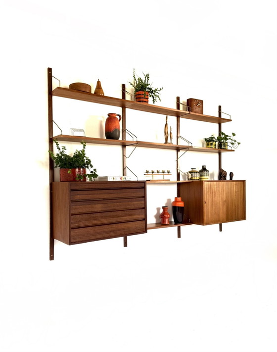 Vintage modulair teakhouten wandsysteem, Poul Cadovius ‘60 – Wandkast, Wood, Brass (photo 13 of 15)