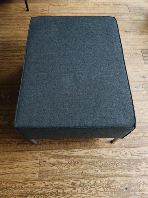 Design auf Stock Block Pouf – Design on Stock, hockers en poefs, Textile, Aluminium (photo 2 of 4)