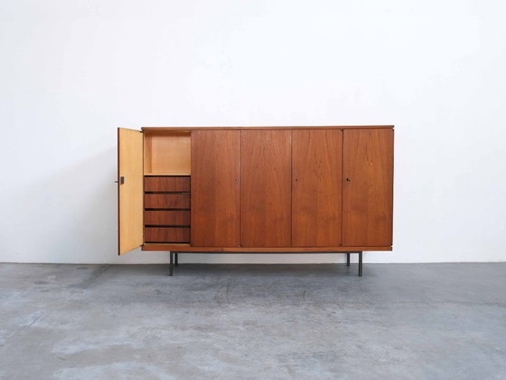 Image 1 of "TORVIK" vintage dressoir/commode uit het midden van de 20e eeuw