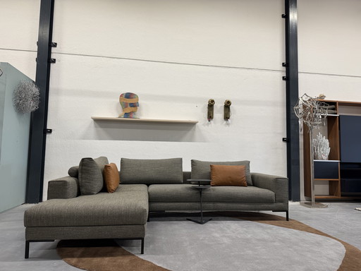 Design auf Lager Aikon Lounge Ecksofa Capri Tan 300x210