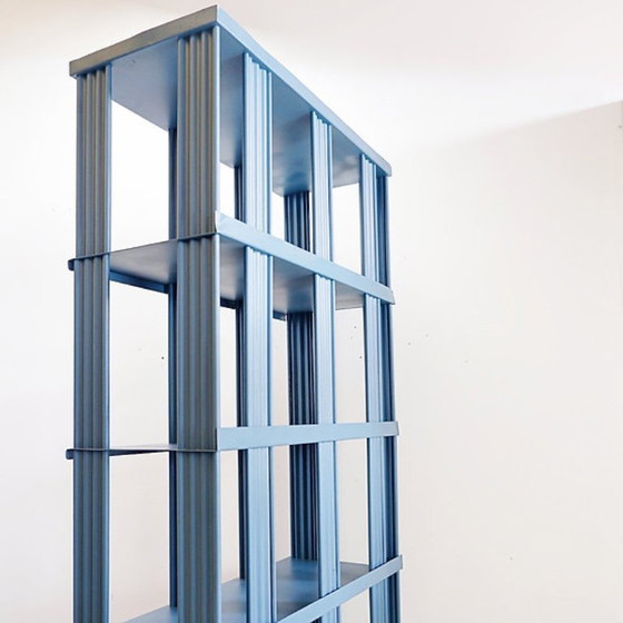 Image 1 of Estantería Strafor de metal pintado, siglo XX