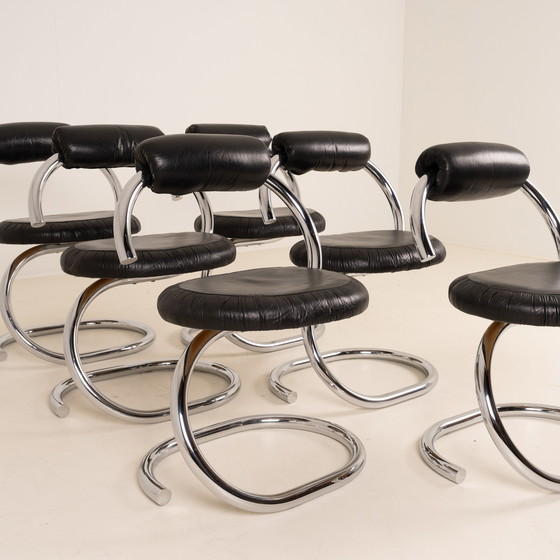Image 1 of Juego de 6 sillas de comedor “Cobra” de Giotto Stoppino.
