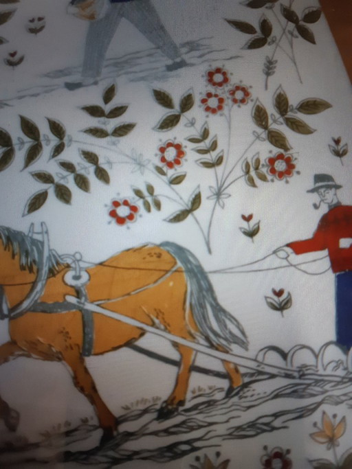 Tabla de cortar de porcelana, Noruega, década de 1960.