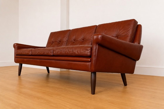 SVEND SKIPPER 3 PERSON SOFA IN CHESTNUT BROWN LEATHER 1960,s – 3-5 seaters (photo 3 of 9)