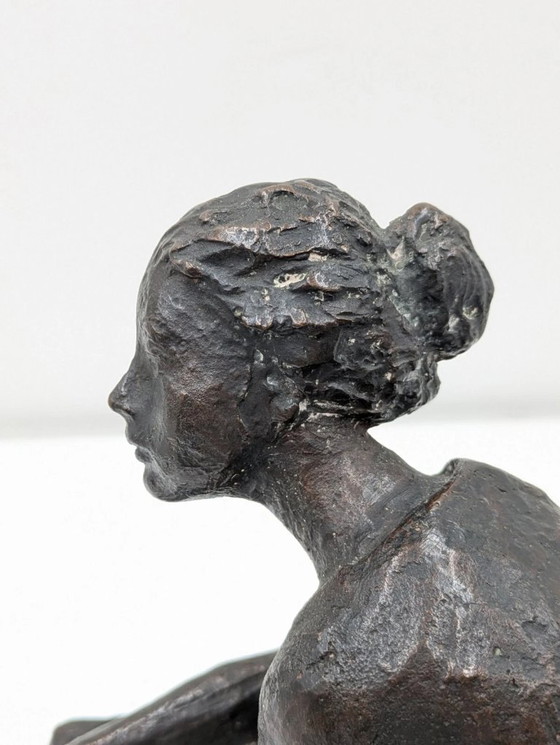 Image 1 of Eros Pellini (1909-1993) - Scultura, Donna sedua - 34 cm - Bronzo