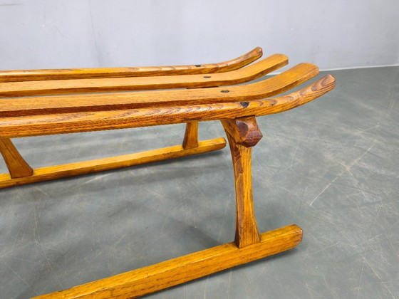 Image 1 of Eikenhouten slee uit de jaren 1930, Tsjechoslowakije, rustiek Alpenstuk