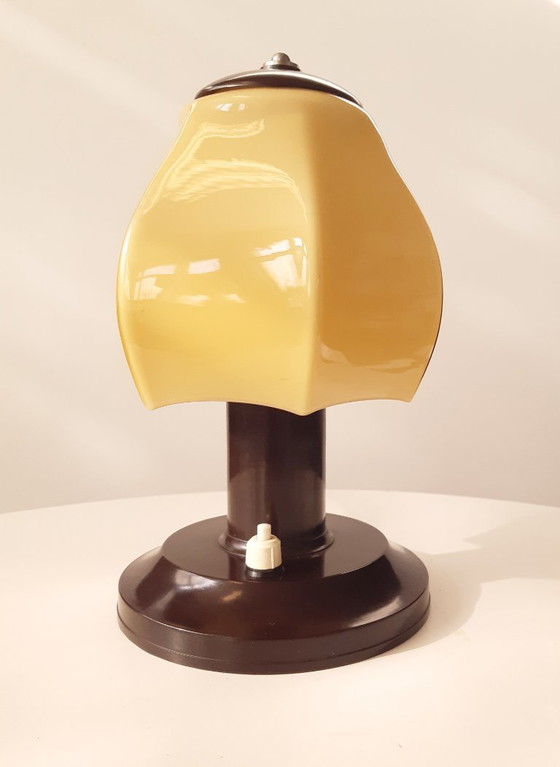 Image 1 of Set aus 2 wunderschönen Nachttischlampen aus Glas mit Bakelit-Sockel, Art-Deco-Nachtlichter.