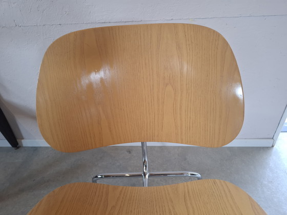 Image 1 of Sillón Vitra Eames LCM
