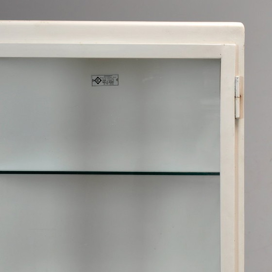 Image 1 of Armadietto medico vintage, anni '70
