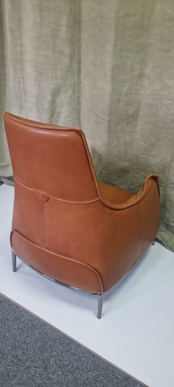 Image 1 of Poltrona Frau Archibald in pelle color cognac – Ex-esposizione