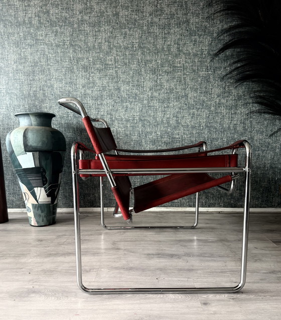 Image 1 of Fauteuil Wassily vintage de Marcel Breuer pour Fasem, cuir rouge bordeaux