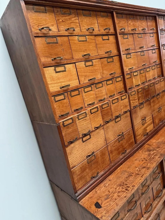 Image 1 of Sehr großer antiker amerikanischer Eichenholzschrank / Apothekerschrank, ca. 1900