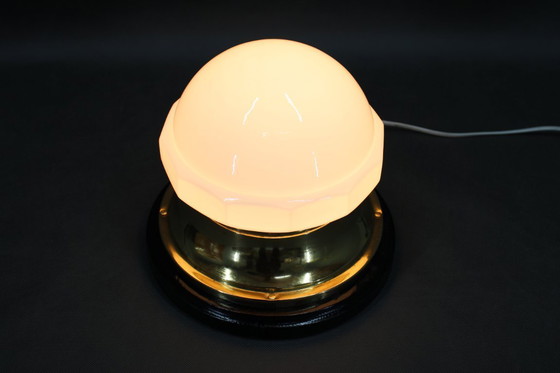 Image 1 of Secessie messing en glazen tafellamp uit 1920, Tsjecho-Slowakije