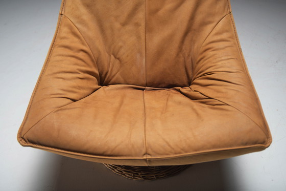 Image 1 of Chaise longue pivotante Delantra en cuir cognac par Gerard van den Berg pour Montis