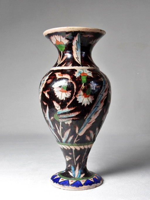 Pottery Ceramic Vase Karakashian-Balian Xix-Xxe Ohanessien Iznik