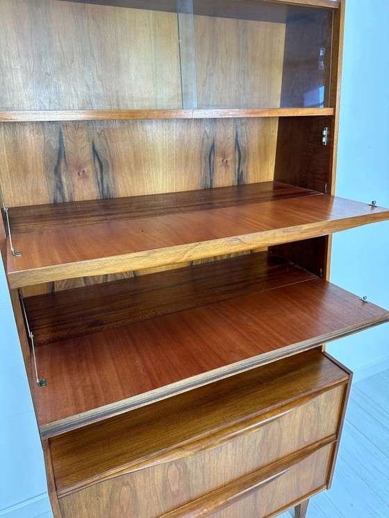 Image 1 of Mobiletto vintage in noce di Franz Ehrlich per VEB Deutsche Werkstätten Hellerau, design tedesco, anni '50