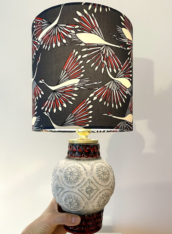 Image 1 of Upcycling : Lampe de table fabriquée à partir d'un vase en céramique Bay - Design de Bodo Mans - Forme 62 - 17